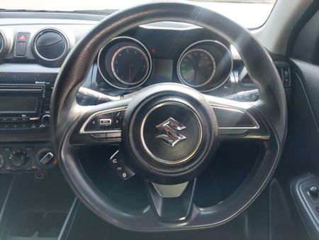 2022-Suzuki-Swift-12-GL-Auto_14