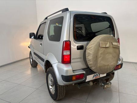2014-Suzuki-Jimny-13_9