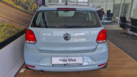 2026-Volkswagen-Polo-Vivo-16-Life_4