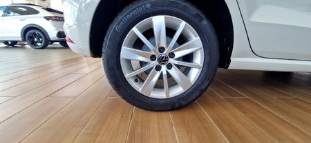 2026-Volkswagen-Polo-Vivo-14_5