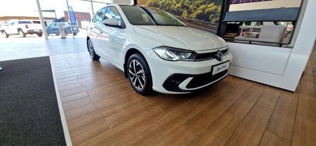 2026-Volkswagen-Polo-10-TSI-Life_0