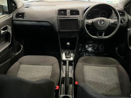 2024-Volkswagen-Polo-Vivo-16-Life_9