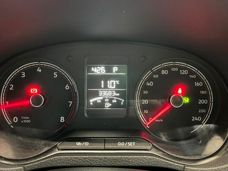 2024-Volkswagen-Polo-Vivo-16-Life_10