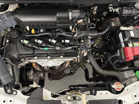 2024-Suzuki-Swift-12-GL_12