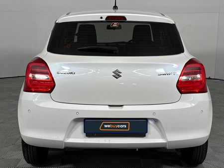 2024-Suzuki-Swift-12-GL_17