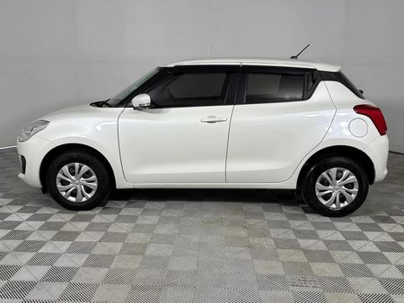 2024-Suzuki-Swift-12-GL_18