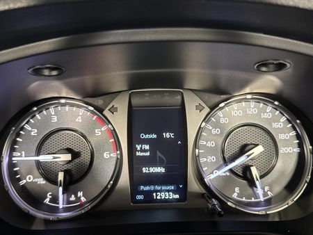 2025-Toyota-Hilux-24-GD-6-Raider-4x4-Single-Cab_1