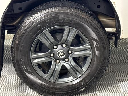2025-Toyota-Hilux-24-GD-6-Raider-4x4-Single-Cab_5