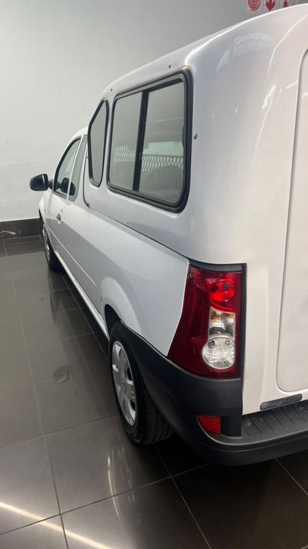 2023-Nissan-NP200-16-AC-Safety-Pack_15