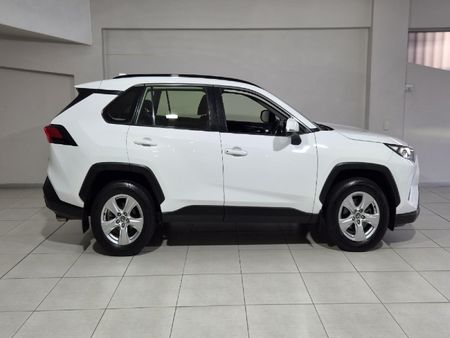 2021-Toyota-RAV4-20-GX-Auto_4