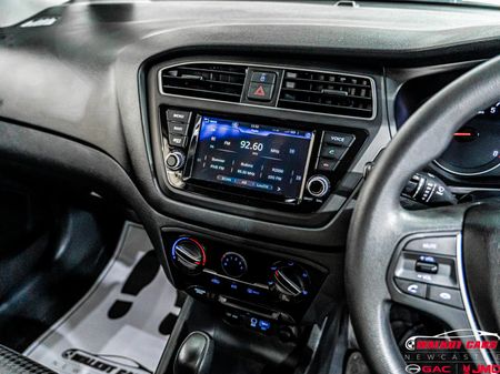 2021-Hyundai-i20-14-Motion-Auto_18