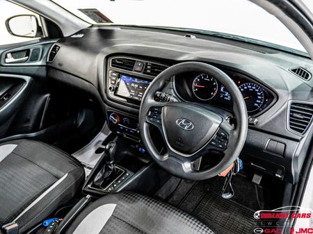 2021-Hyundai-i20-14-Motion-Auto_7
