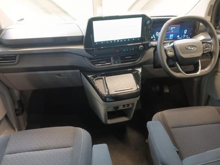 2025-Ford-Tourneo-Custom-20-TDCi-LWB-Trend-Auto_12