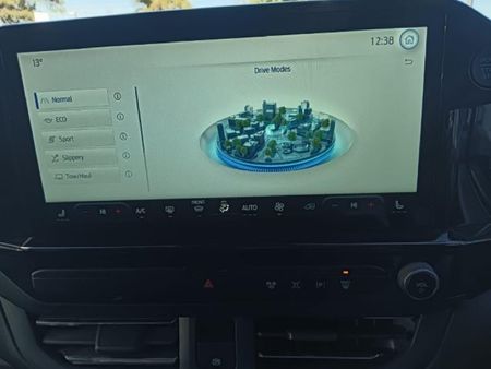 2025-Ford-Tourneo-Custom-20-TDCi-LWB-Trend-Auto_23