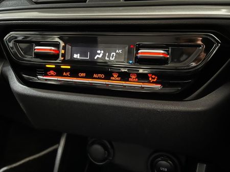 2025-Suzuki-Swift-12-GLX-Auto_11