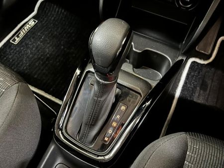 2025-Suzuki-Swift-12-GLX-Auto_12