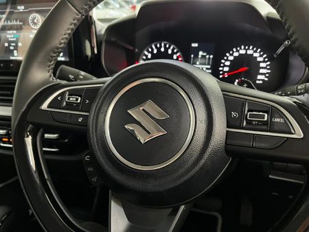 2025-Suzuki-Swift-12-GLX-Auto_14