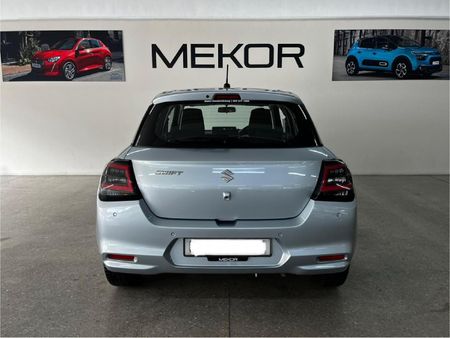 2025-Suzuki-Swift-12-GLX-Auto_2