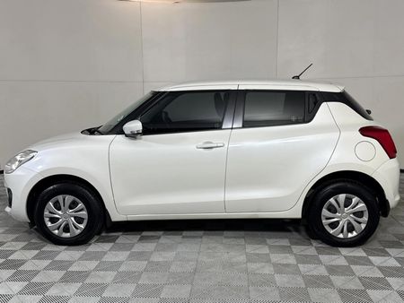 2024-Suzuki-Swift-12-GL_18
