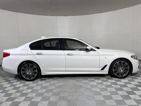 2017-BMW-5-Series-530i-M-Sport-Auto_16
