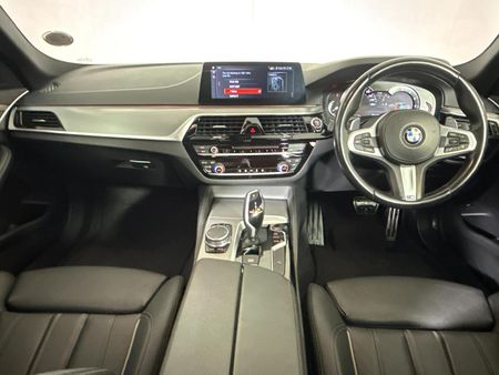 2017-BMW-5-Series-530i-M-Sport-Auto_1