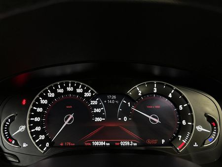 2017-BMW-5-Series-530i-M-Sport-Auto_2