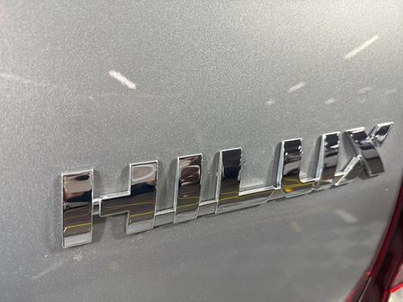2019-Toyota-Hilux-28-GD-6-Raised-Body-Auto-Raider-Double-Cab_11
