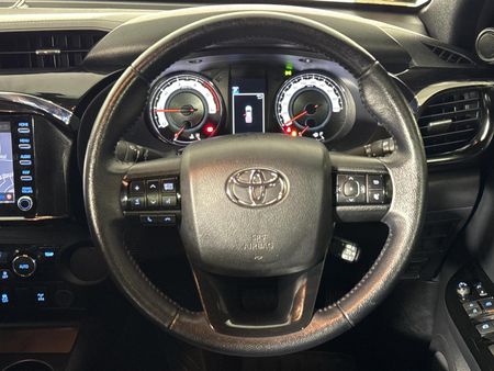 2019-Toyota-Hilux-28-GD-6-Raised-Body-Auto-Raider-Double-Cab_12