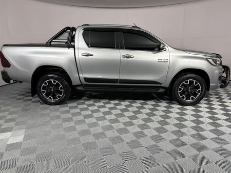 2019-Toyota-Hilux-28-GD-6-Raised-Body-Auto-Raider-Double-Cab_17