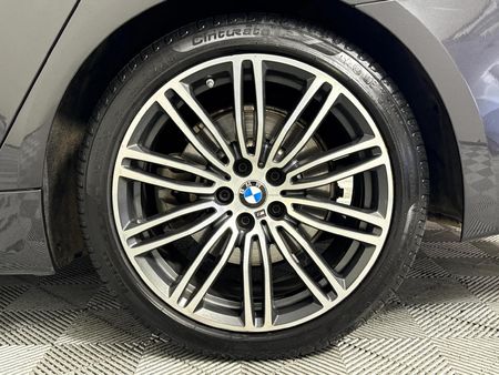 2018-BMW-5-Series-520d-M-Sport_6