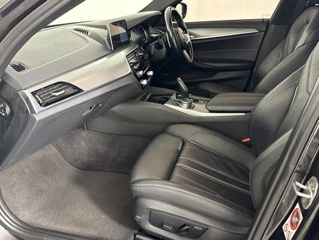 2018-BMW-5-Series-520d-M-Sport_8