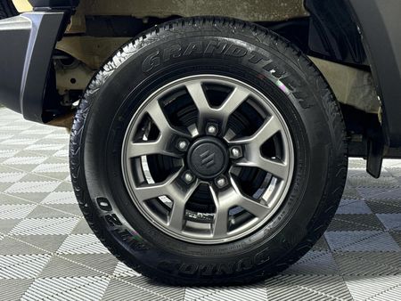 2023-Suzuki-Jimny-15-GLX-Auto_5