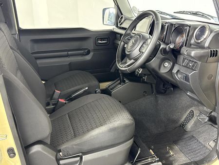 2023-Suzuki-Jimny-15-GLX-Auto_7