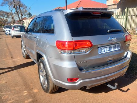 2017-Jeep-Grand-Cherokee-36-Limited_2