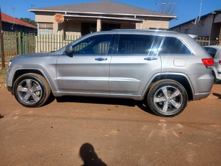 2017-Jeep-Grand-Cherokee-36-Limited_7