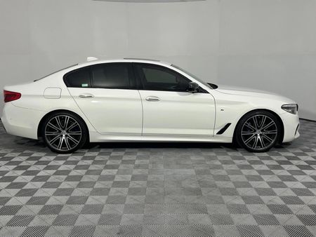2017-BMW-5-Series-530d-M-Sport-Auto_12
