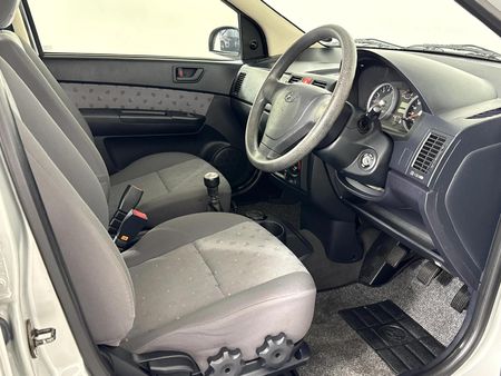 2005-Hyundai-Getz-13_9