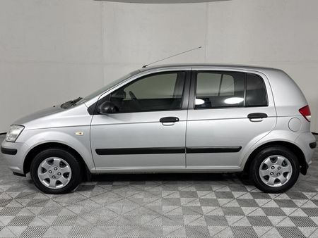 2005-Hyundai-Getz-13_17