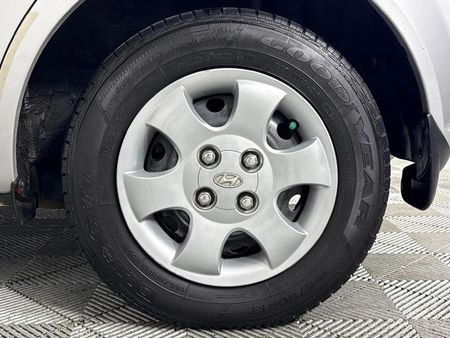 2005-Hyundai-Getz-13_6