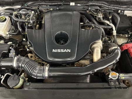 2021-Nissan-Navara-25-DDTi-LE-4X4-Double-Cab_13