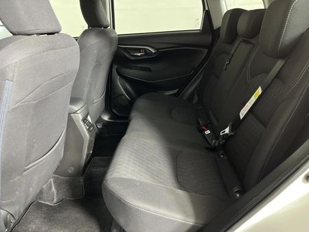 2023-Toyota-Urban-Cruiser-15-Xs_3