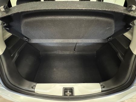 2026-Toyota-Vitz-10-XR-AMT_16