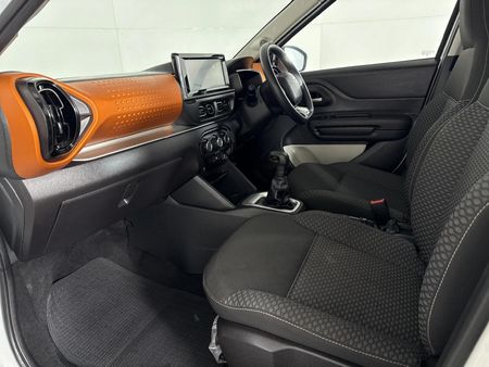 2024-Citroen-C3-12-Feel_8