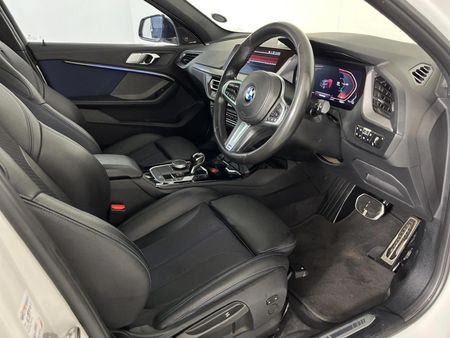 2020-BMW-1-Series-118i-M-Sport_9