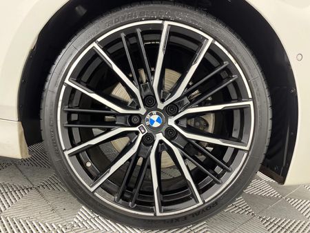 2020-BMW-1-Series-118i-M-Sport_5