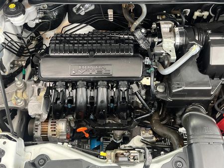 2021-Honda-WR-V-12-Comfort_12