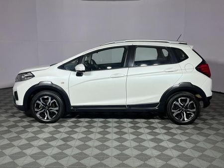2021-Honda-WR-V-12-Comfort_18