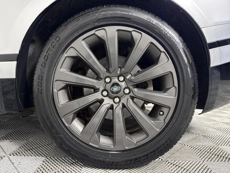 2019-Land-Rover-Range-Rover-Velar-30-D-S-D300_6