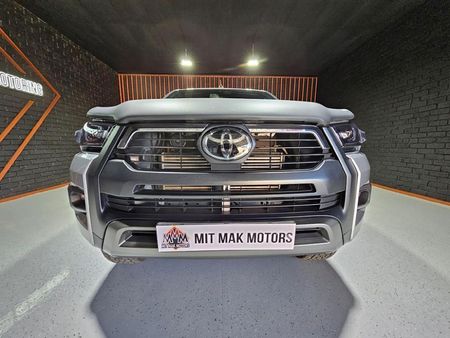 2024-Toyota-Hilux-28-GD-6-Raised-Body-Legend-Auto-Double-Cab_9