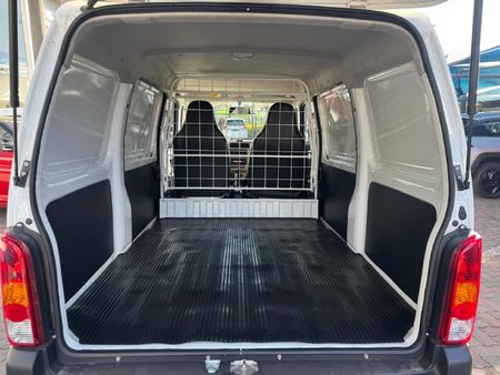 2025-Suzuki-Eeco-12-Panel-Van_17